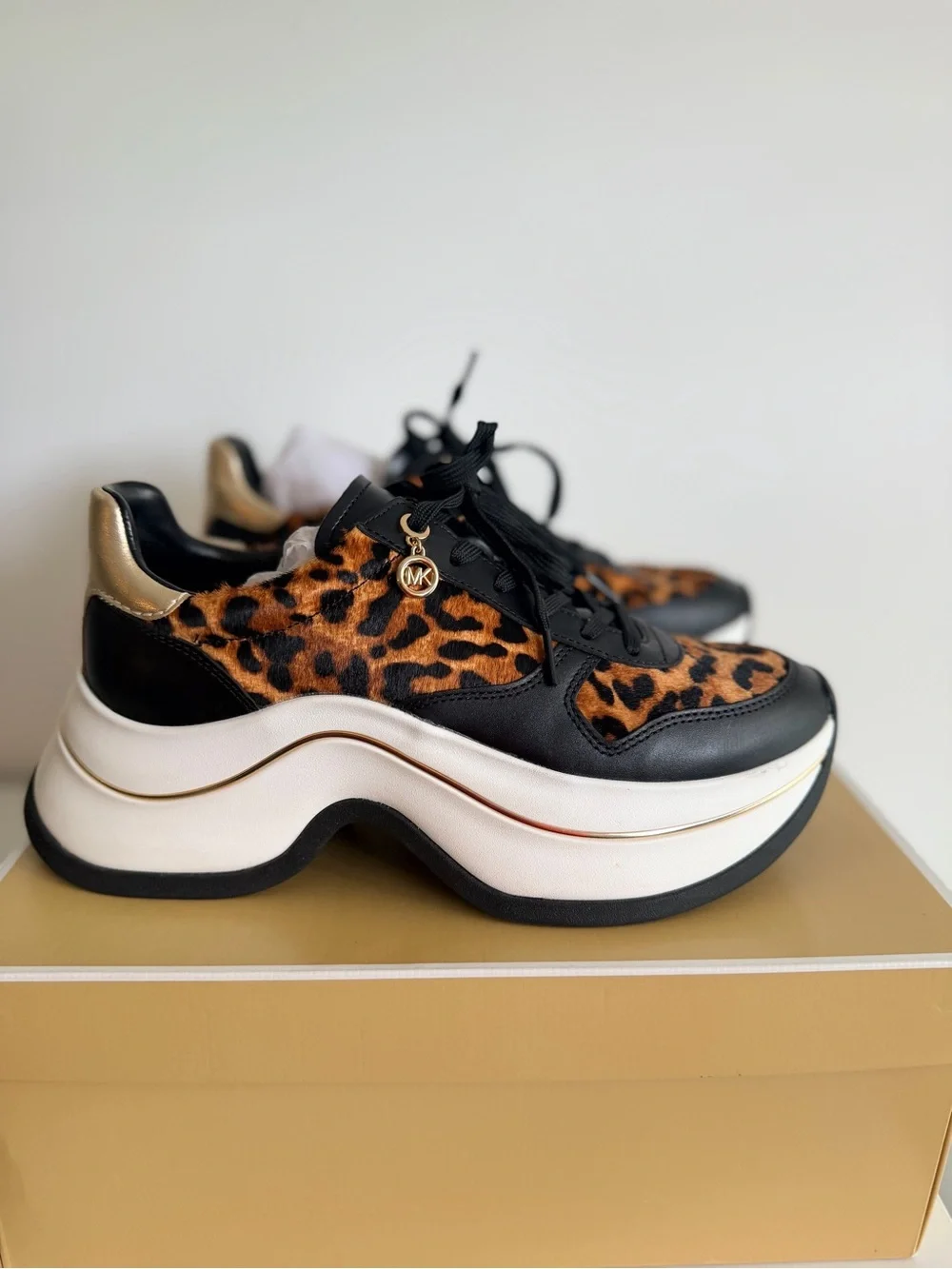 Michael Kors Arla Trainer Women’s Black & Leopard Print  Sneakers size 9.5